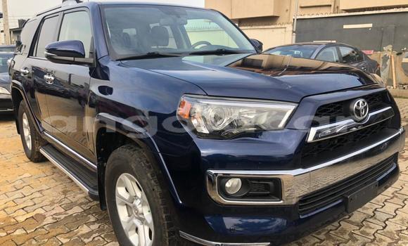 Comprar Usado Toyota 4Runner Azul Carro em Luanda em Luanda Province