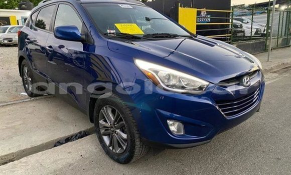 Buy Used Hyundai Tucson Blue Car in Luanda in Luanda Province Buy Used Hyundai Tucson Blue Car in Luanda in Luanda Province