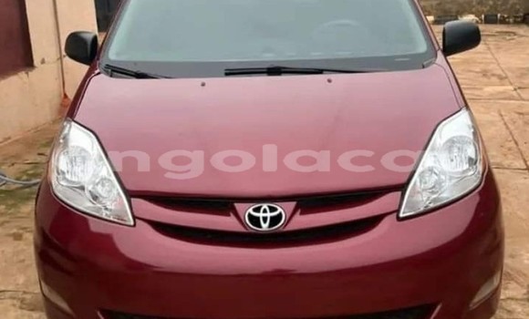 Acheter Occasion Voiture Toyota 2000GT Rouge à Luanda, Province de Luanda Acheter Occasion Voiture Toyota 2000GT Rouge à Luanda, Province de Luanda