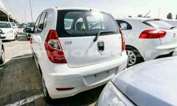 Comprar Usado Hyundai i10 Prata Carro em Luanda em Luanda Province Comprar Usado Hyundai i10 Prata Carro em Luanda em Luanda Province