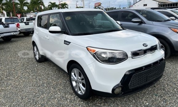 Buy Used Kia Soul White Car in Luanda in Luanda Province