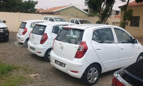 Buy Used Hyundai i10 White Car in Luanda in Luanda Province Buy Used Hyundai i10 White Car in Luanda in Luanda Province