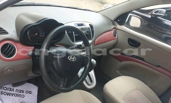 Buy Used Hyundai i10 White Car in Luanda in Luanda Province Buy Used Hyundai i10 White Car in Luanda in Luanda Province