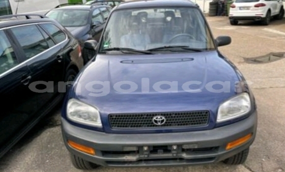 Acheter Occasion Voiture Toyota RAV4 Bleu à Luanda, Province de Luanda Acheter Occasion Voiture Toyota RAV4 Bleu à Luanda, Province de Luanda