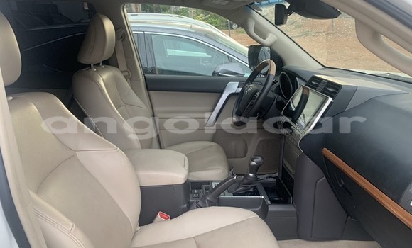 Acheter Occasion Voiture Toyota Prado Blanc à Luanda, Province de Luanda Acheter Occasion Voiture Toyota Prado Blanc à Luanda, Province de Luanda