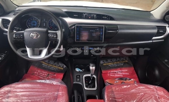 Buy Used Toyota Hilux White Car in Luanda in Luanda Province Buy Used Toyota Hilux White Car in Luanda in Luanda Province