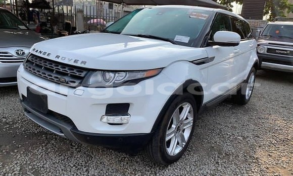 Buy Used Land Rover Range Rover White Car in Luanda in Luanda Province Buy Used Land Rover Range Rover White Car in Luanda in Luanda Province