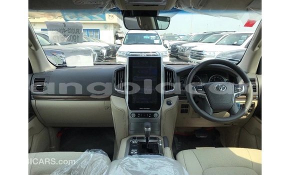 Comprar Importar Toyota Land Cruiser Outro Carro em Import - Dubai em Bengo Province Comprar Importar Toyota Land Cruiser Outro Carro em Import - Dubai em Bengo Province