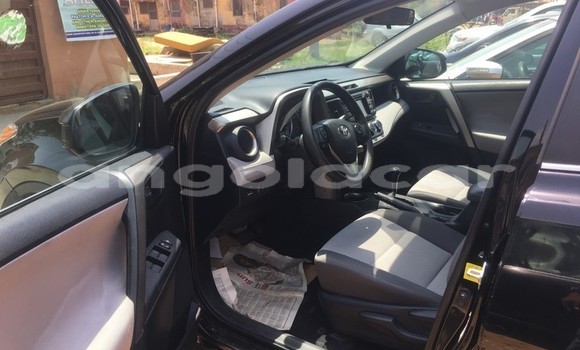 Acheter Occasion Voiture Toyota RAV4 Noir à Luanda, Province de Luanda Acheter Occasion Voiture Toyota RAV4 Noir à Luanda, Province de Luanda