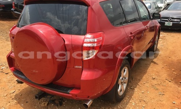 Acheter Occasion Voiture Toyota RAV4 Rouge à Luanda, Province de Luanda Acheter Occasion Voiture Toyota RAV4 Rouge à Luanda, Province de Luanda