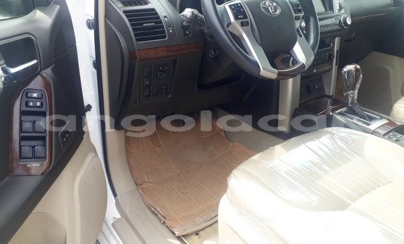 Comprar Usado Toyota Land Cruiser Branco Carro em Luanda em Luanda Province Comprar Usado Toyota Land Cruiser Branco Carro em Luanda em Luanda Province