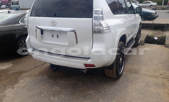 Comprar Usado Toyota Land Cruiser Branco Carro em Luanda em Luanda Province Comprar Usado Toyota Land Cruiser Branco Carro em Luanda em Luanda Province