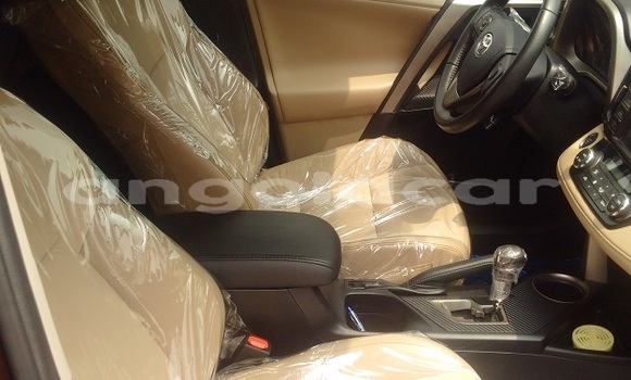 Comprar Usado Toyota RAV4 Outro Carro em Luanda em Luanda Province Comprar Usado Toyota RAV4 Outro Carro em Luanda em Luanda Province