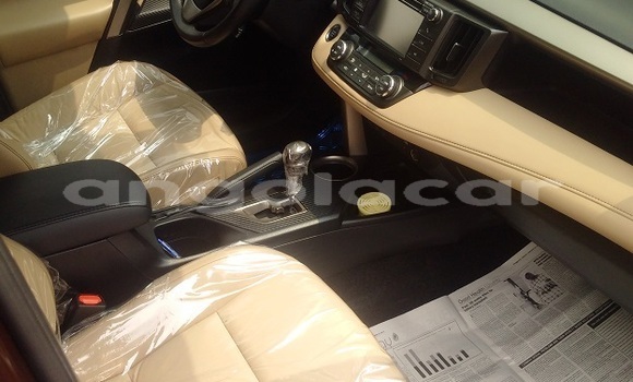 Comprar Usado Toyota RAV4 Outro Carro em Luanda em Luanda Province Comprar Usado Toyota RAV4 Outro Carro em Luanda em Luanda Province