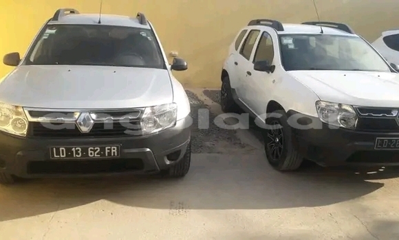 Buy Used Renault Duster Silver Car in Luanda in Luanda Province Buy Used Renault Duster Silver Car in Luanda in Luanda Province