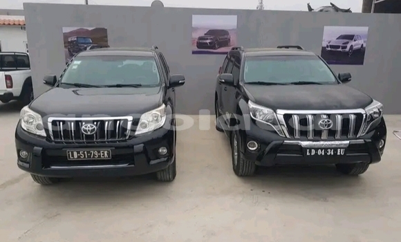 Acheter Occasion Voiture Toyota Land Cruiser Prado Noir à Luanda, Province de Luanda Acheter Occasion Voiture Toyota Land Cruiser Prado Noir à Luanda, Province de Luanda