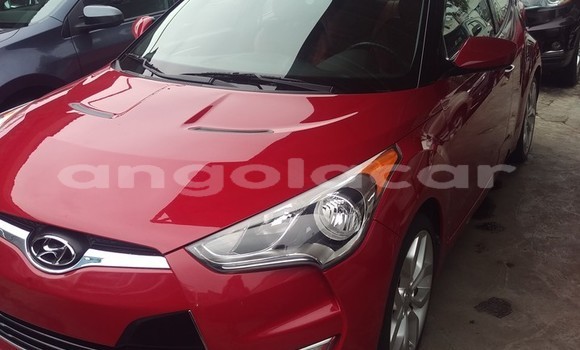 Acheter Occasion Voiture Hyundai Veloster Rouge à Luanda, Province de Luanda