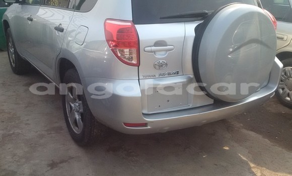 Comprar Usado Toyota RAV4 Prata Carro em Luanda em Luanda Province Comprar Usado Toyota RAV4 Prata Carro em Luanda em Luanda Province