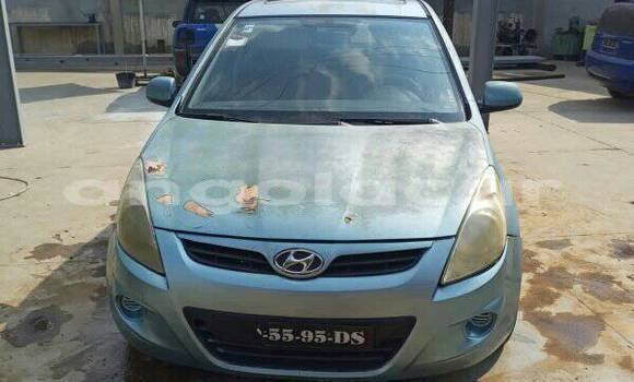 Comprar Usado Hyundai i20 Verde Carro em Luanda em Luanda Province Comprar Usado Hyundai i20 Verde Carro em Luanda em Luanda Province