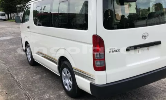 Buy Used Toyota Hiace White Car in Luanda in Luanda Province Buy Used Toyota Hiace White Car in Luanda in Luanda Province