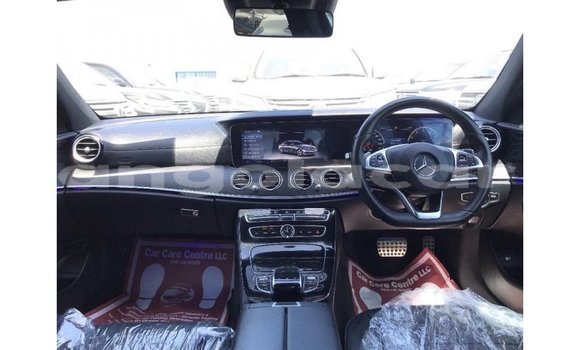 Comprar Importar Mercedes-Benz 200 Outro Carro em Import - Dubai em Bengo Province Comprar Importar Mercedes-Benz 200 Outro Carro em Import - Dubai em Bengo Province