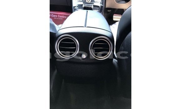 Comprar Importar Mercedes-Benz 200 Outro Carro em Import - Dubai em Bengo Province Comprar Importar Mercedes-Benz 200 Outro Carro em Import - Dubai em Bengo Province