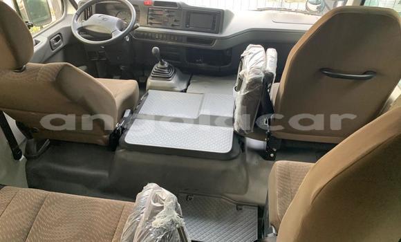 Acheter Occasion Voiture Toyota Coaster Blanc à Luanda, Province de Luanda