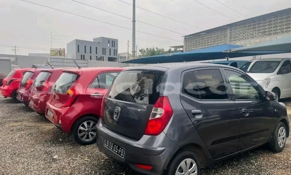 Comprar Usado Kia Picanto Vermelho Carro em Luanda em Luanda Province Comprar Usado Kia Picanto Vermelho Carro em Luanda em Luanda Province