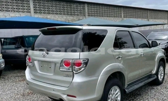 Acheter Occasion Voiture Toyota Fortuner Autre à Luanda, Province de Luanda Acheter Occasion Voiture Toyota Fortuner Autre à Luanda, Province de Luanda