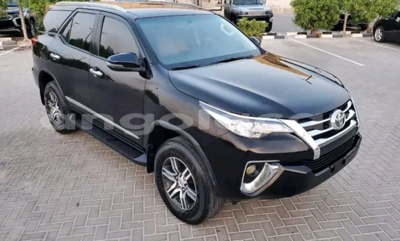 Buy Used Toyota Fortuner Brown Car in Luanda in Luanda Province Buy Used Toyota Fortuner Brown Car in Luanda in Luanda Province