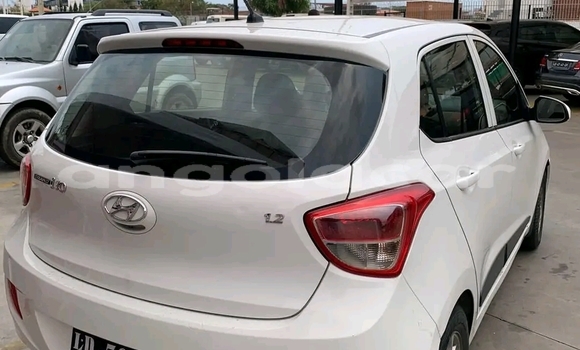 Comprar Usado Hyundai Coupé Branco Carro em Luanda em Luanda Province Comprar Usado Hyundai Coupé Branco Carro em Luanda em Luanda Province