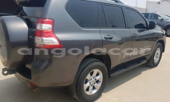 Acheter Occasion Voiture Toyota Land Cruiser Prado Noir à Luanda, Province de Luanda Acheter Occasion Voiture Toyota Land Cruiser Prado Noir à Luanda, Province de Luanda