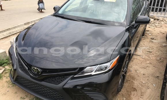 Comprar Usado Toyota Camry Preto Carro em Luanda em Luanda Province