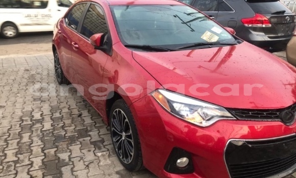 Comprar Usado Toyota Corolla Vermelho Carro em Luanda em Luanda Province