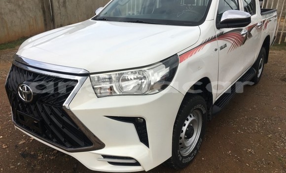 Acheter Occasion Voiture Toyota Hilux Blanc à Luanda, Province de Luanda