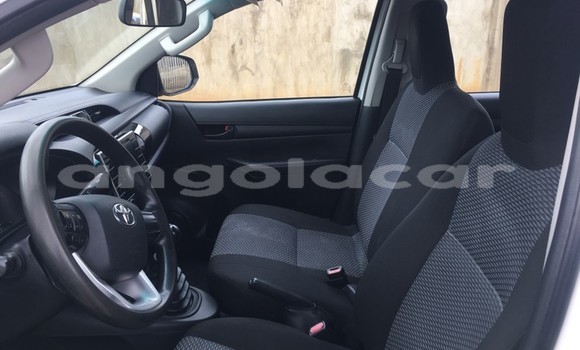 Buy Used Toyota Hilux White Car in Luanda in Luanda Province Buy Used Toyota Hilux White Car in Luanda in Luanda Province