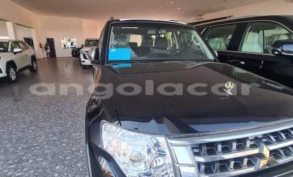 Buy Used Mitsubishi Pajero Black Car in Luanda in Luanda Province