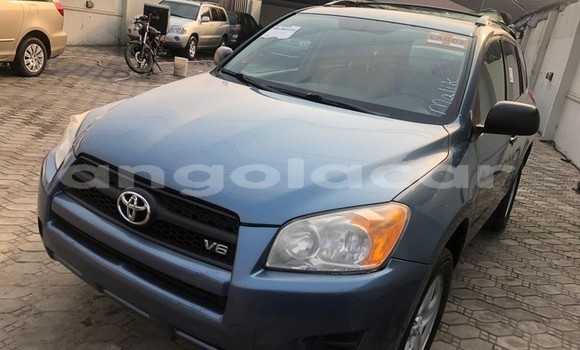Comprar Usado Toyota RAV4 Azul Carro em Luanda em Luanda Province Comprar Usado Toyota RAV4 Azul Carro em Luanda em Luanda Province