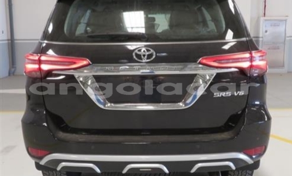 Buy Used Toyota Fortuner Black Car in Luanda in Luanda Province Buy Used Toyota Fortuner Black Car in Luanda in Luanda Province