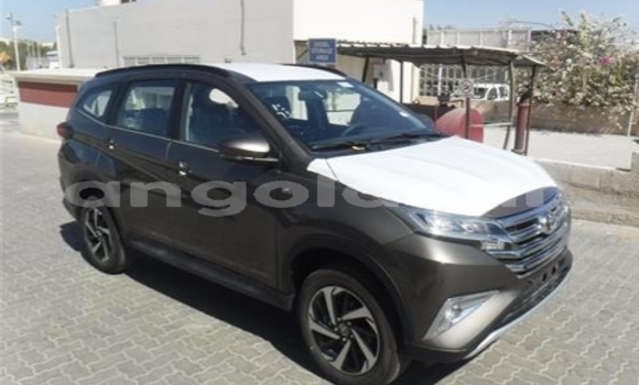 Comprar Usado Toyota Rush Outro Carro em Luanda em Luanda Province