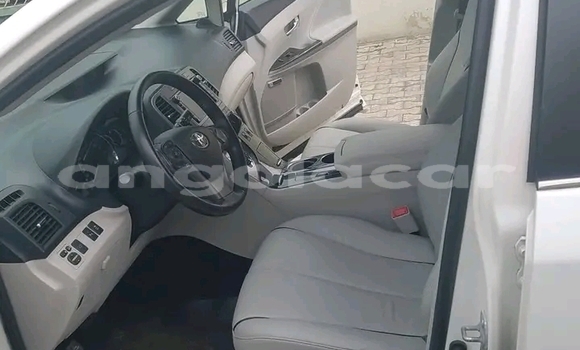 Acheter Occasion Voiture Toyota Venza Blanc à Luanda, Province de Luanda Acheter Occasion Voiture Toyota Venza Blanc à Luanda, Province de Luanda