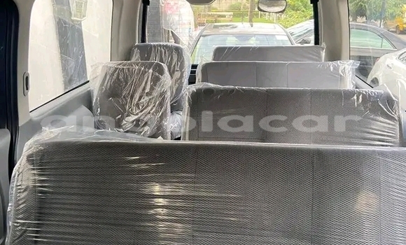 Acheter Occasion Voiture Toyota Hiace Noir à Luanda, Province de Luanda Acheter Occasion Voiture Toyota Hiace Noir à Luanda, Province de Luanda