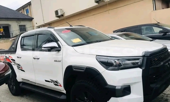 Comprar Usado Toyota Hilux Branco Carro em Luanda em Luanda Province Comprar Usado Toyota Hilux Branco Carro em Luanda em Luanda Province