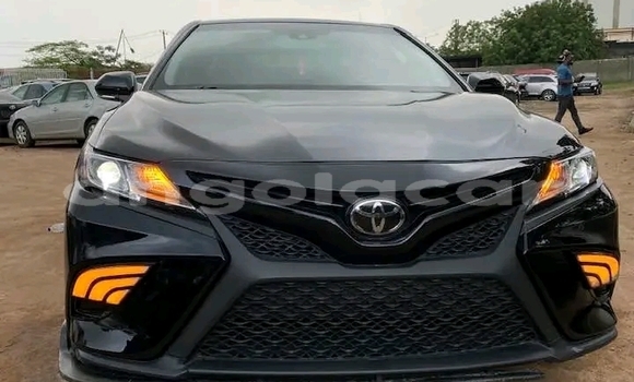 Buy Used Toyota Camry Black Car in Luanda in Luanda Province
