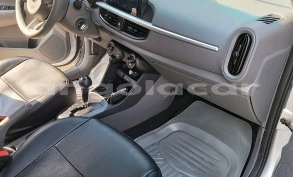 Buy Used Kia Morning Silver Car in Luanda in Luanda Province Buy Used Kia Morning Silver Car in Luanda in Luanda Province