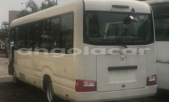 Comprar Usado Toyota Coaster Branco Carro em Luanda em Luanda Province Comprar Usado Toyota Coaster Branco Carro em Luanda em Luanda Province