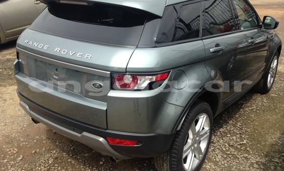 Buy Used Land Rover Range Rover Evoque Green Car in Luanda in Luanda Province Buy Used Land Rover Range Rover Evoque Green Car in Luanda in Luanda Province