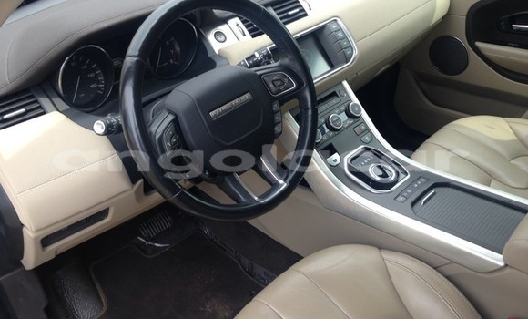 Buy Used Land Rover Range Rover Evoque Green Car in Luanda in Luanda Province Buy Used Land Rover Range Rover Evoque Green Car in Luanda in Luanda Province