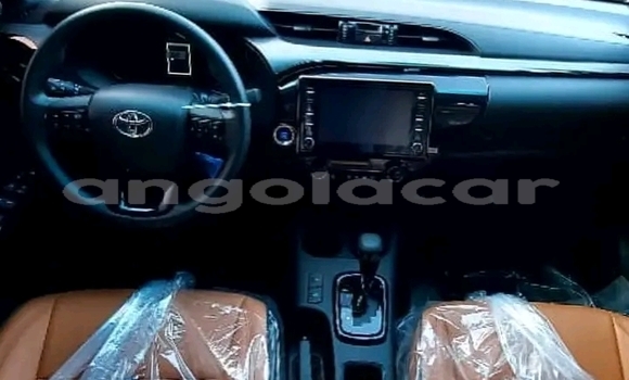 Buy Used Toyota Hilux Black Car in Luanda in Luanda Province Buy Used Toyota Hilux Black Car in Luanda in Luanda Province