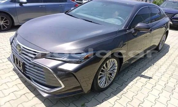 Comprar Usado Toyota Avalon Preto Carro em Luanda em Luanda Province Comprar Usado Toyota Avalon Preto Carro em Luanda em Luanda Province